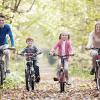 Familie op de fiets