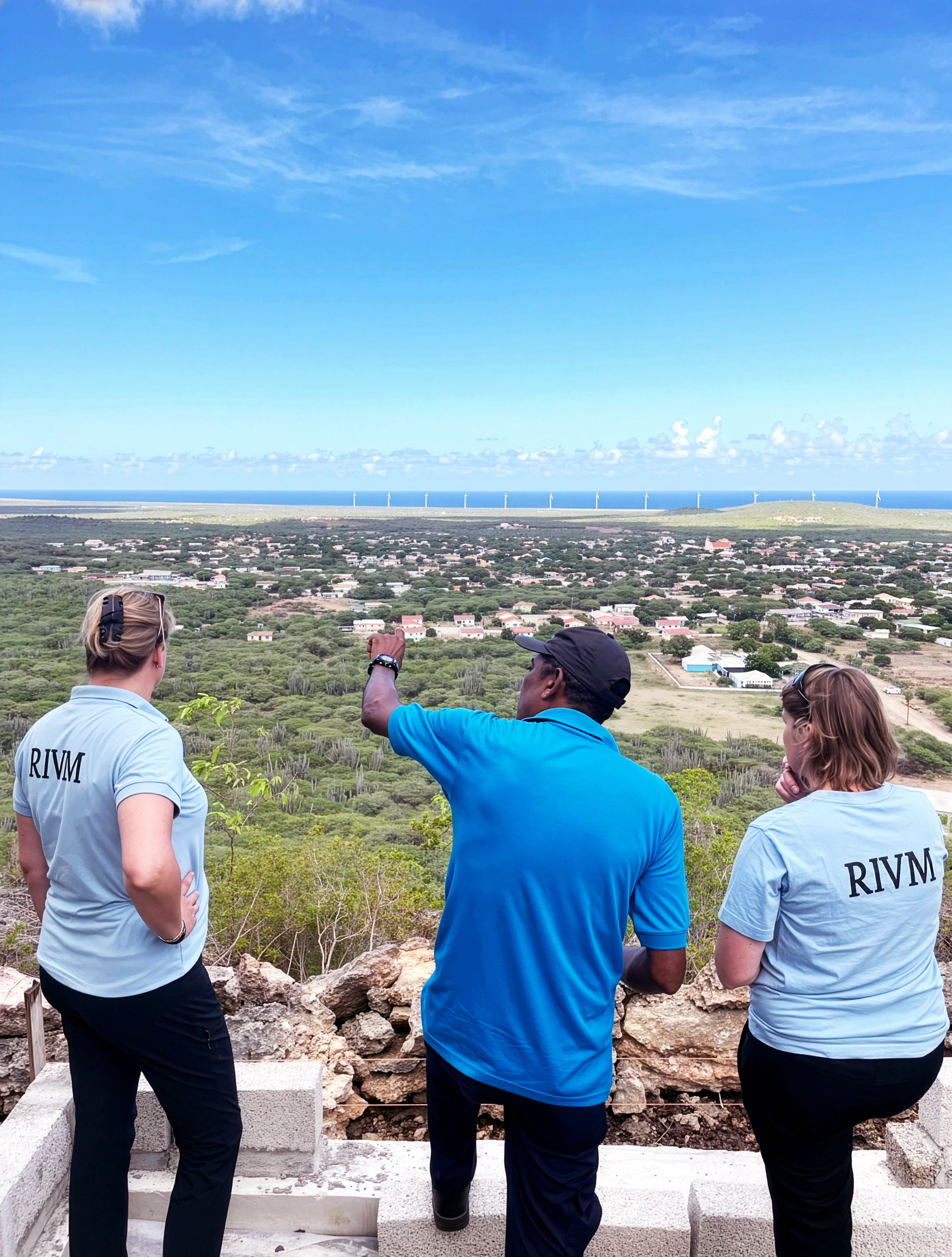 Adviezen voor acties en onderzoek naar gezondheid en milieuvervuiling op Bonaire