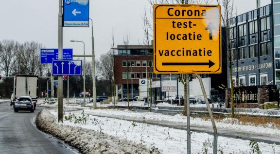 Traffic sign COVID-19 testing and vaccination location