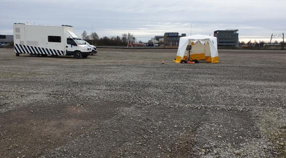 RIVM meetwagen op locatie